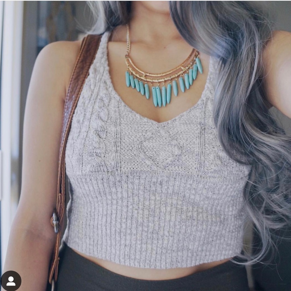🔴🔴SOLD 🔴🔴Cute racerback crop top